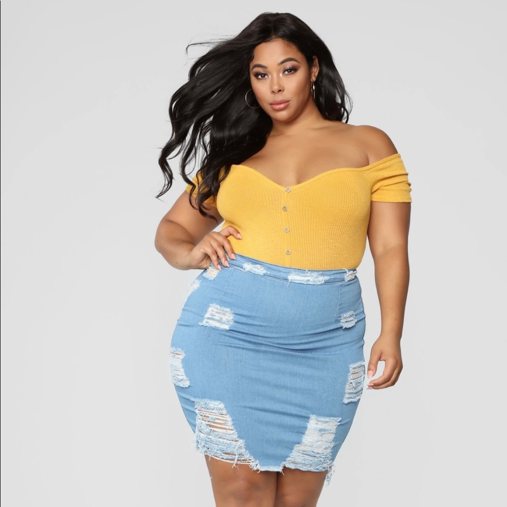 NWT Fashion nova Denim pencil skirt